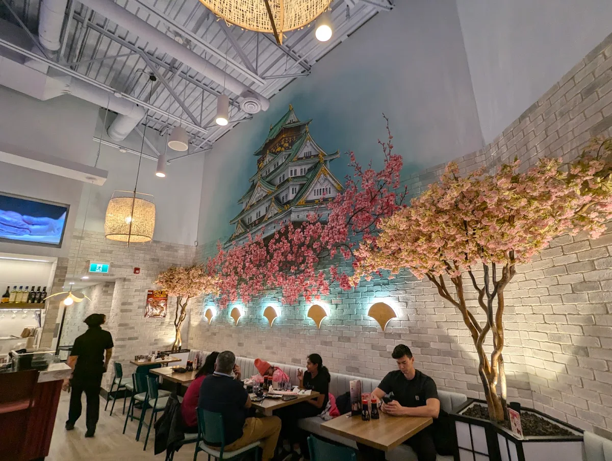 Vibe, Kinjo Sushi & Grill