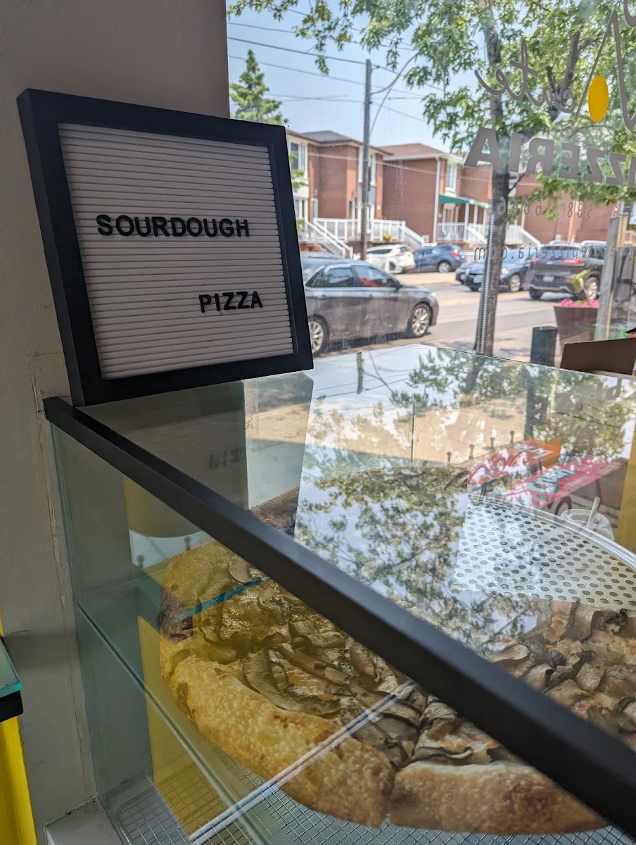 Vibe, Acute Pizzeria