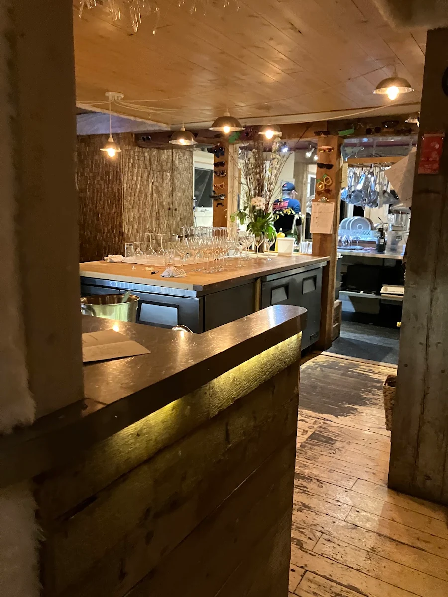 Vibe, Restaurant Chez Saint-Pierre