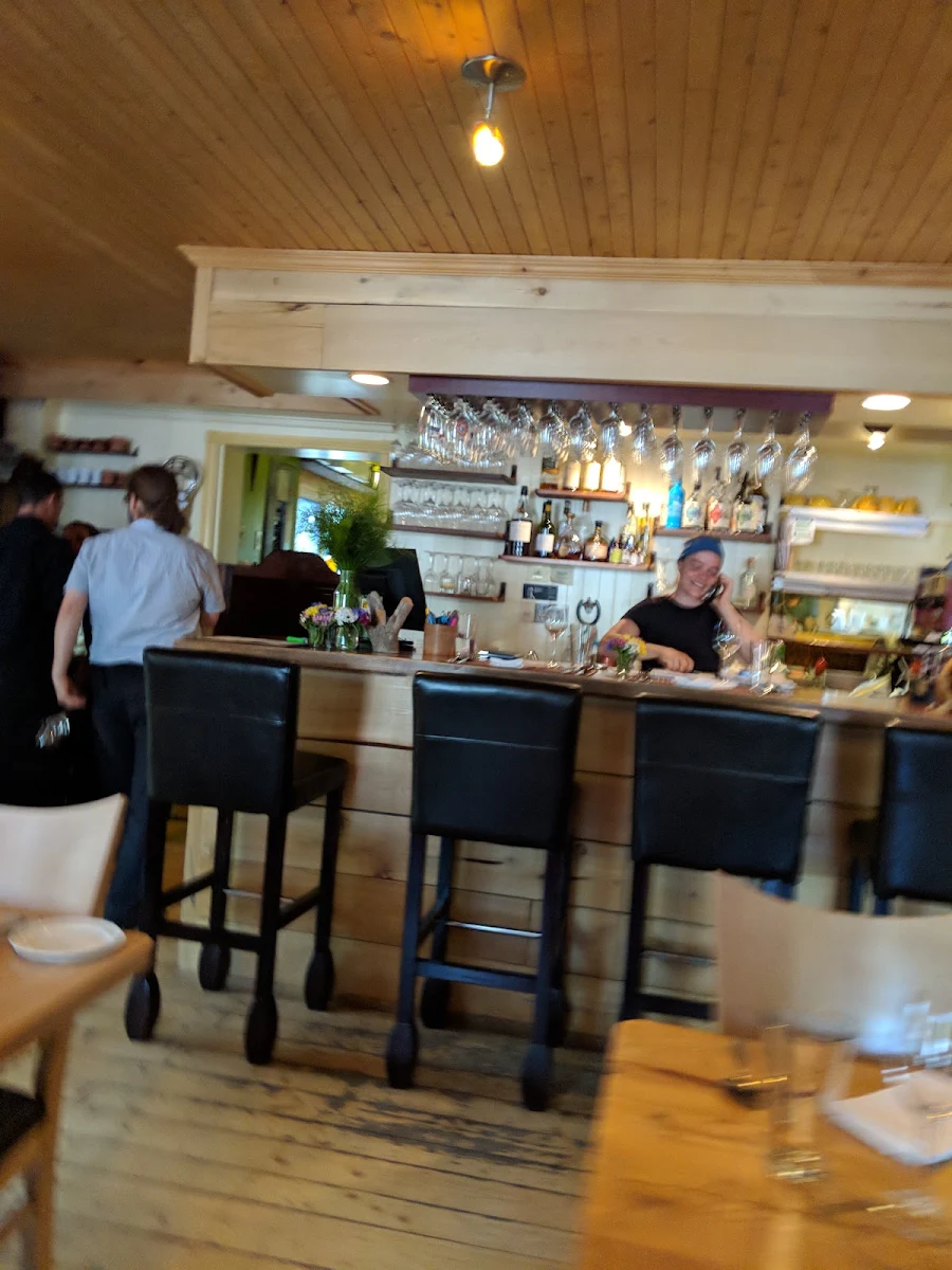Vibe, Restaurant Chez Saint-Pierre