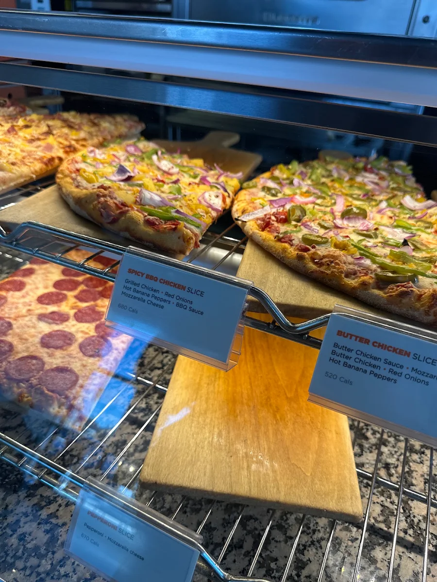 Menu, Pizza Pizza