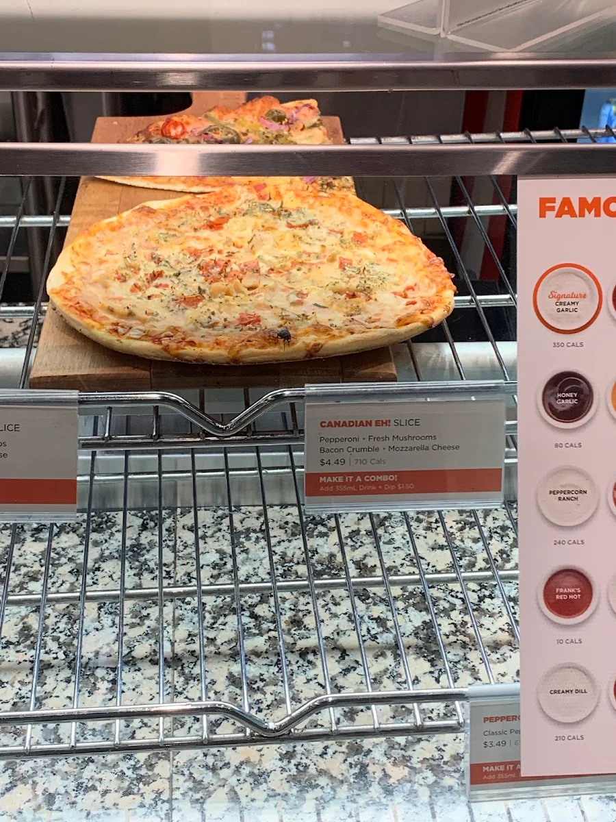 Menu, Pizza Pizza