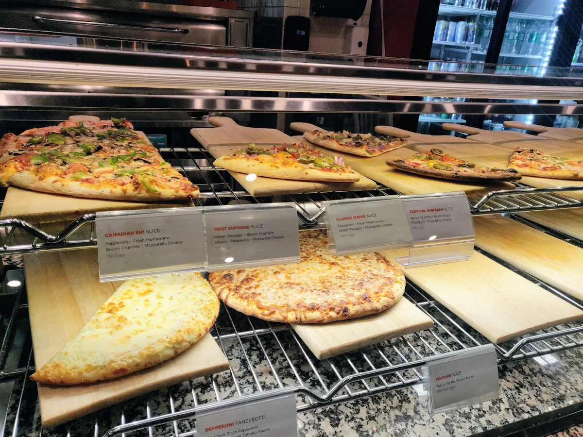 Menu, Pizza Pizza