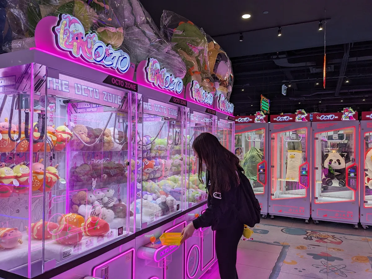 Vibe, Gong Cha - Toronto Eaton Centre