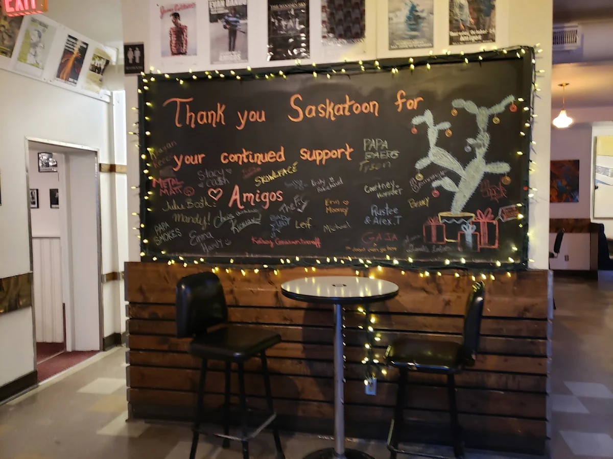 Vibe, Amigos Cantina