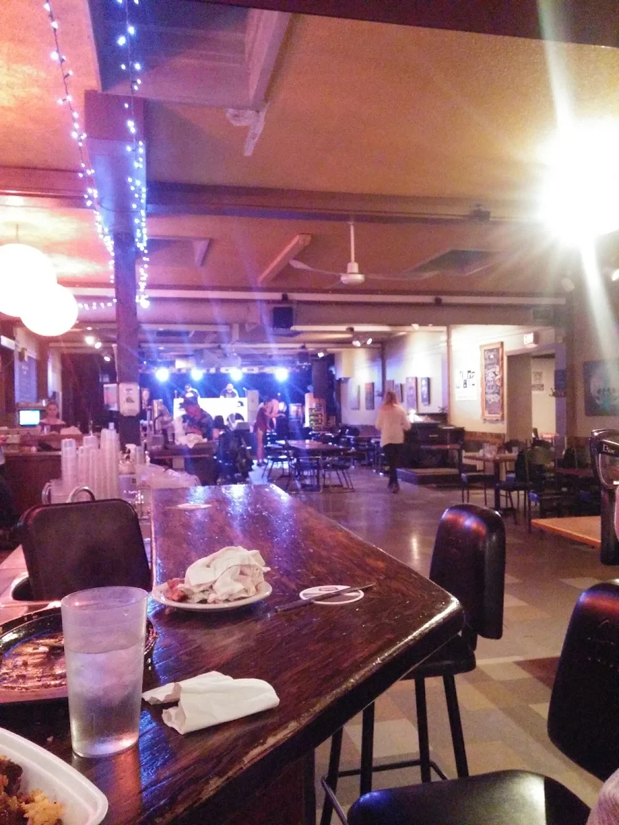 Vibe, Amigos Cantina