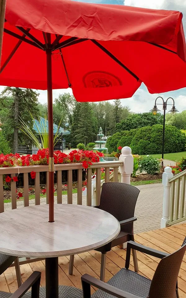 Vibe, Restaurant-Terrasse Du Manoir