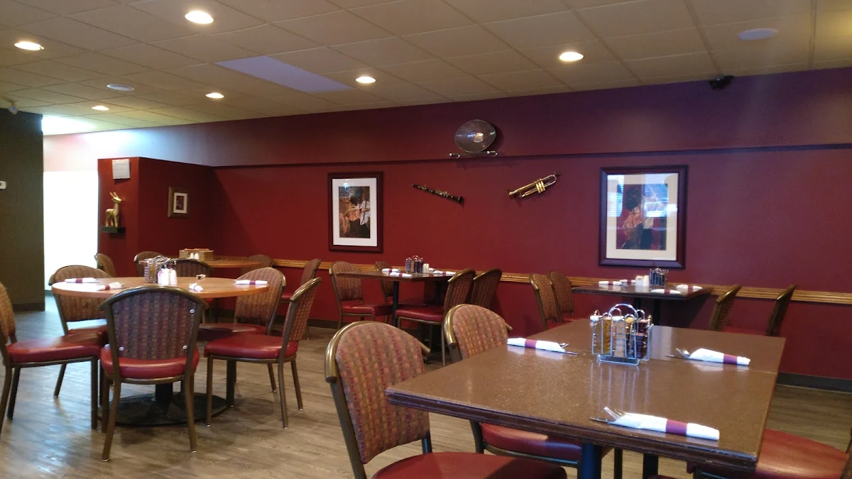 Vibe, Buglers Dining Room and Lounge