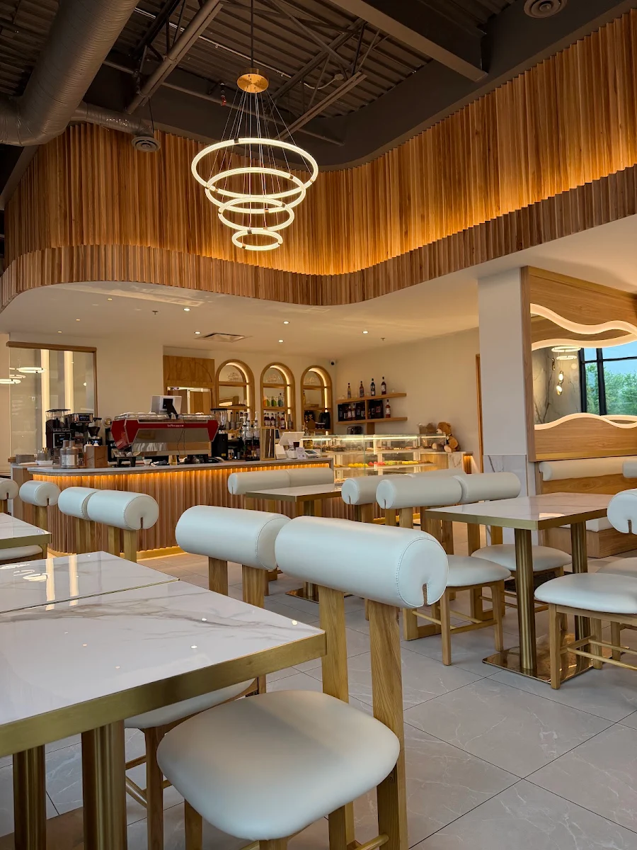 Vibe, Ahlan Coffee House