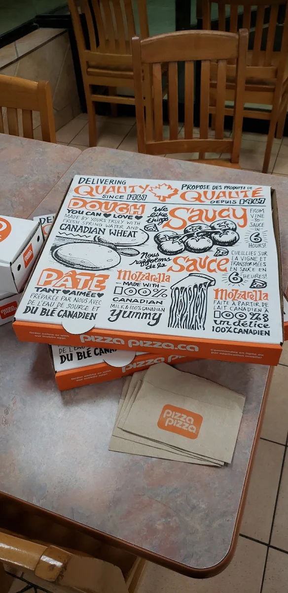Menu, Pizza Pizza