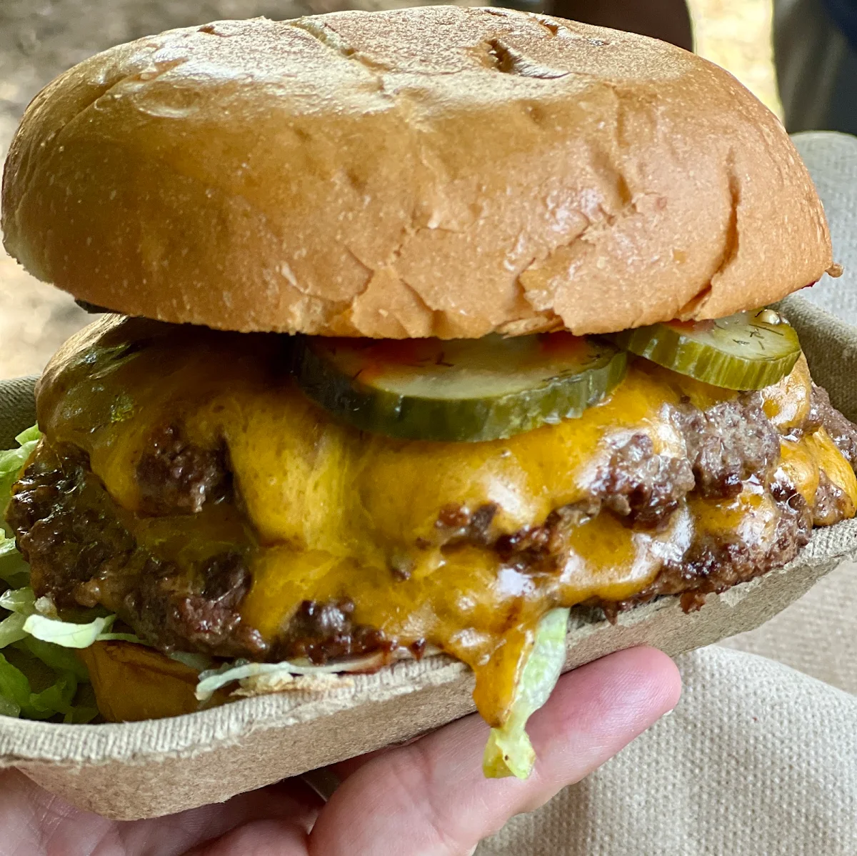 Food & drink, Deadbeetz Burgers