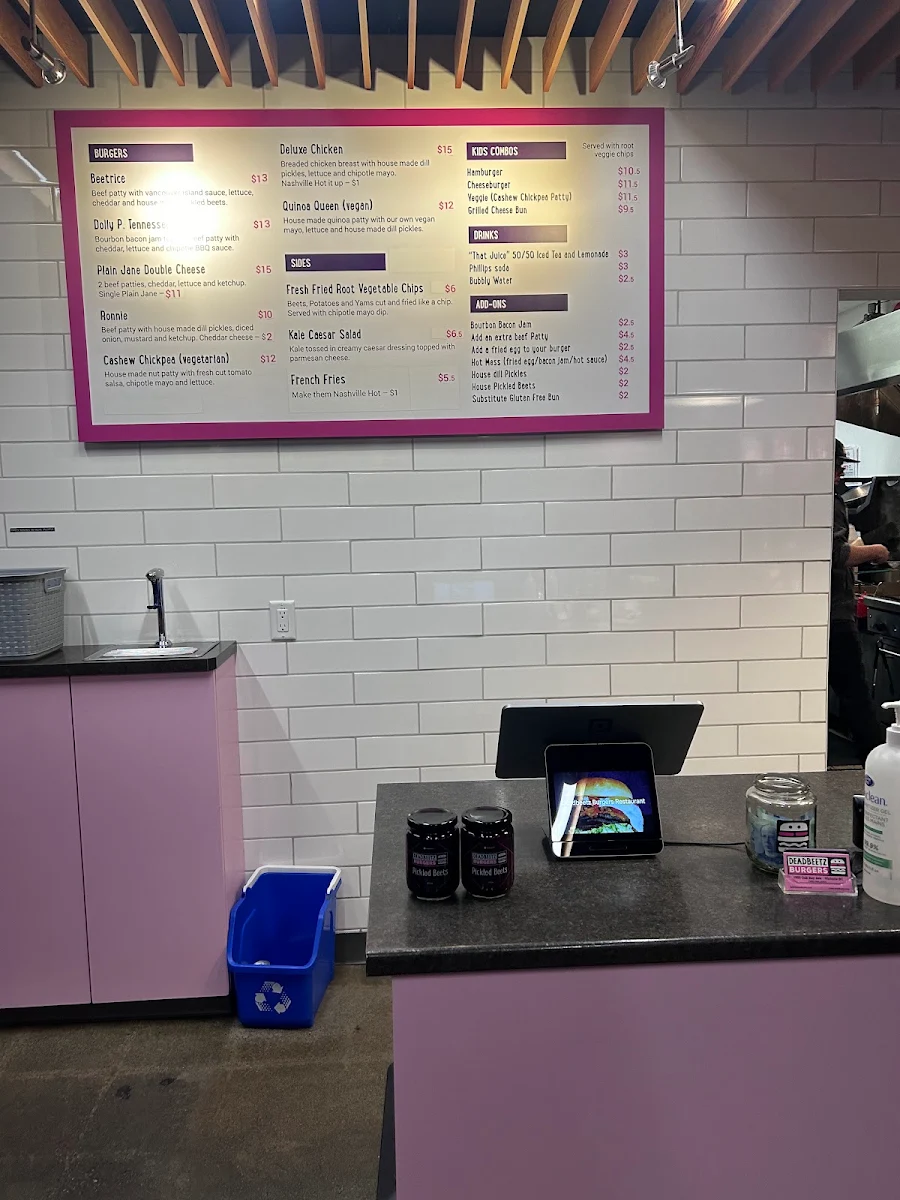 Menu, Deadbeetz Burgers