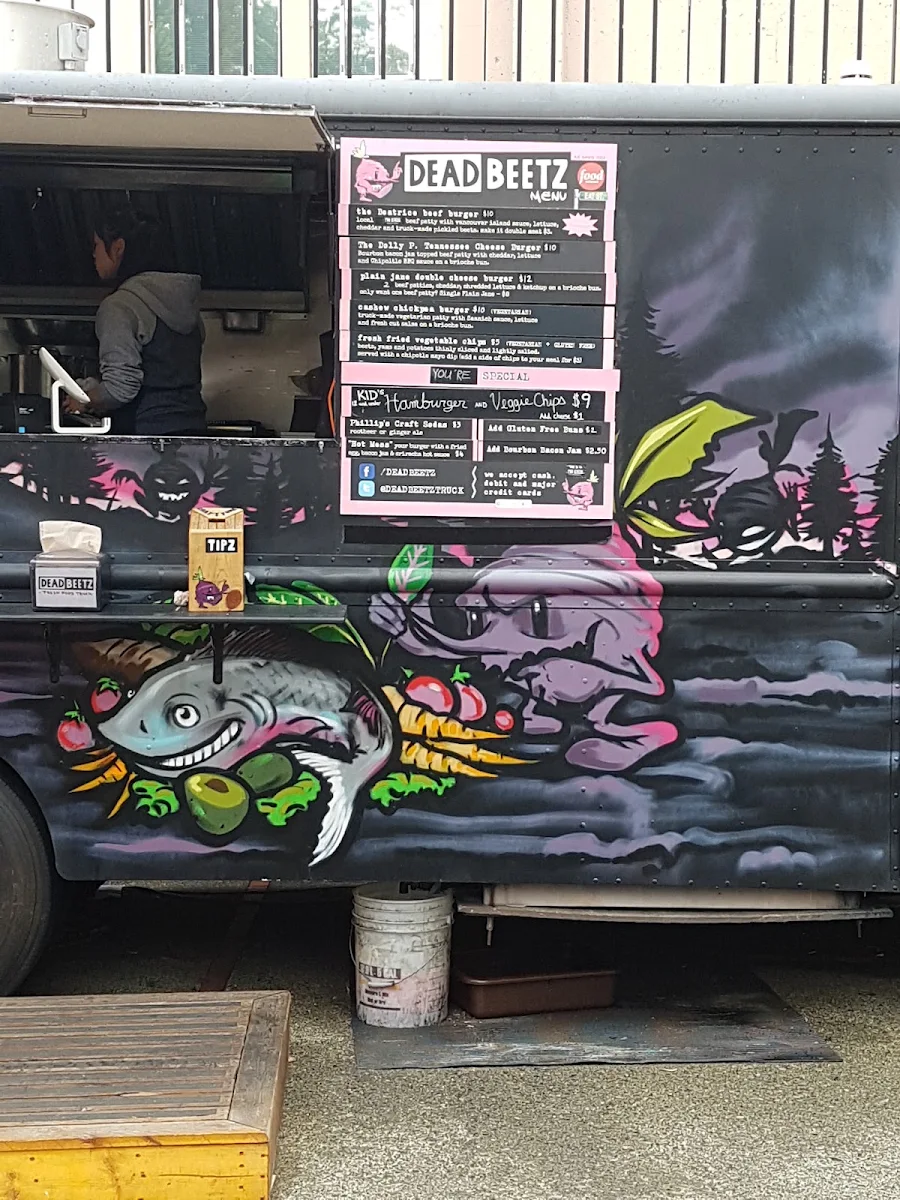 Menu, Deadbeetz Burgers