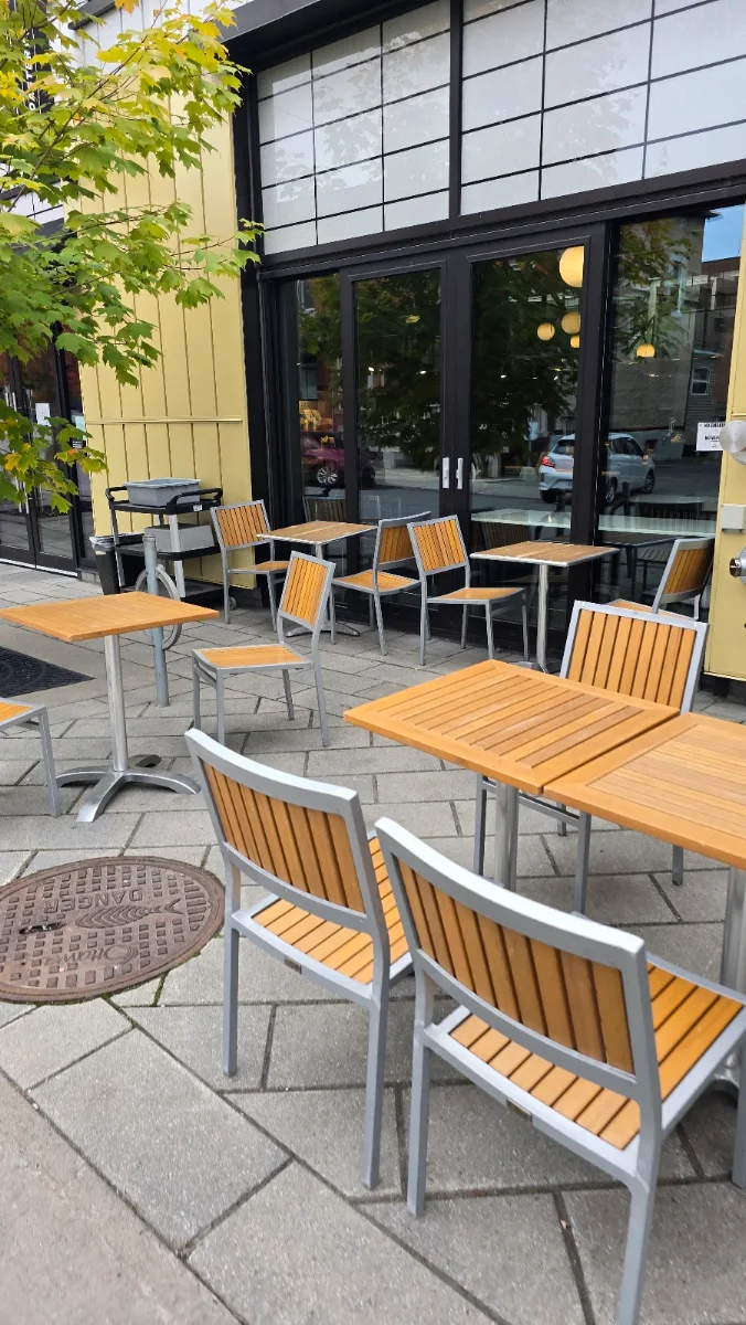Vibe, Bridgehead Roastery and Coffeehouse