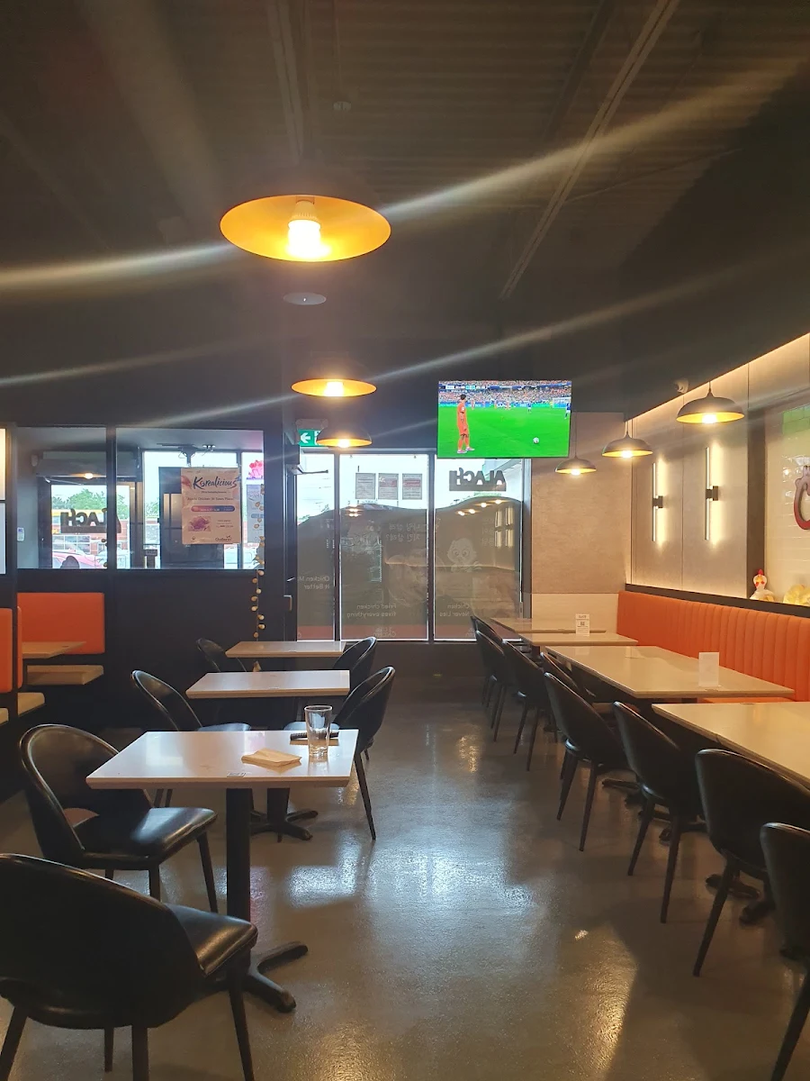 Vibe, Alachi Chicken K-Town Plaza