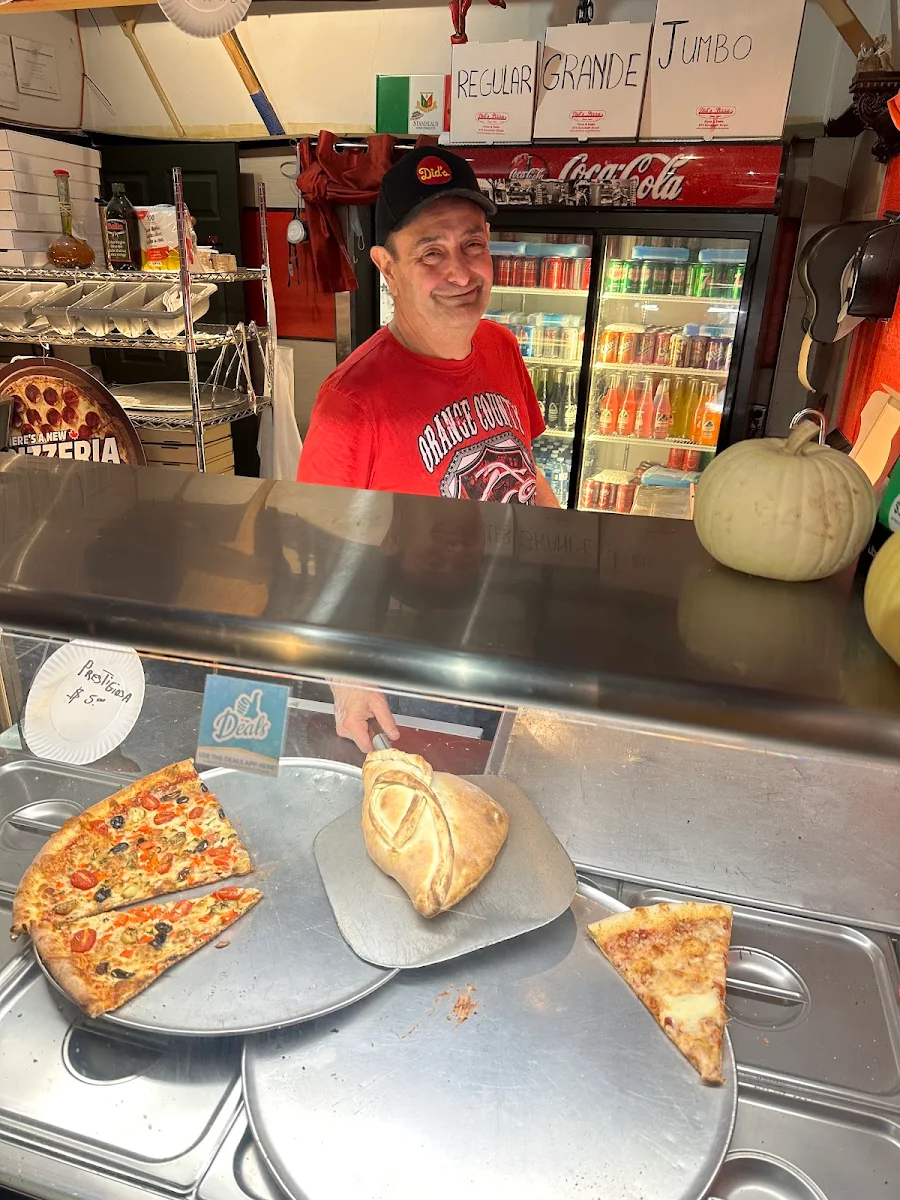 Vibe, Did's Pizza