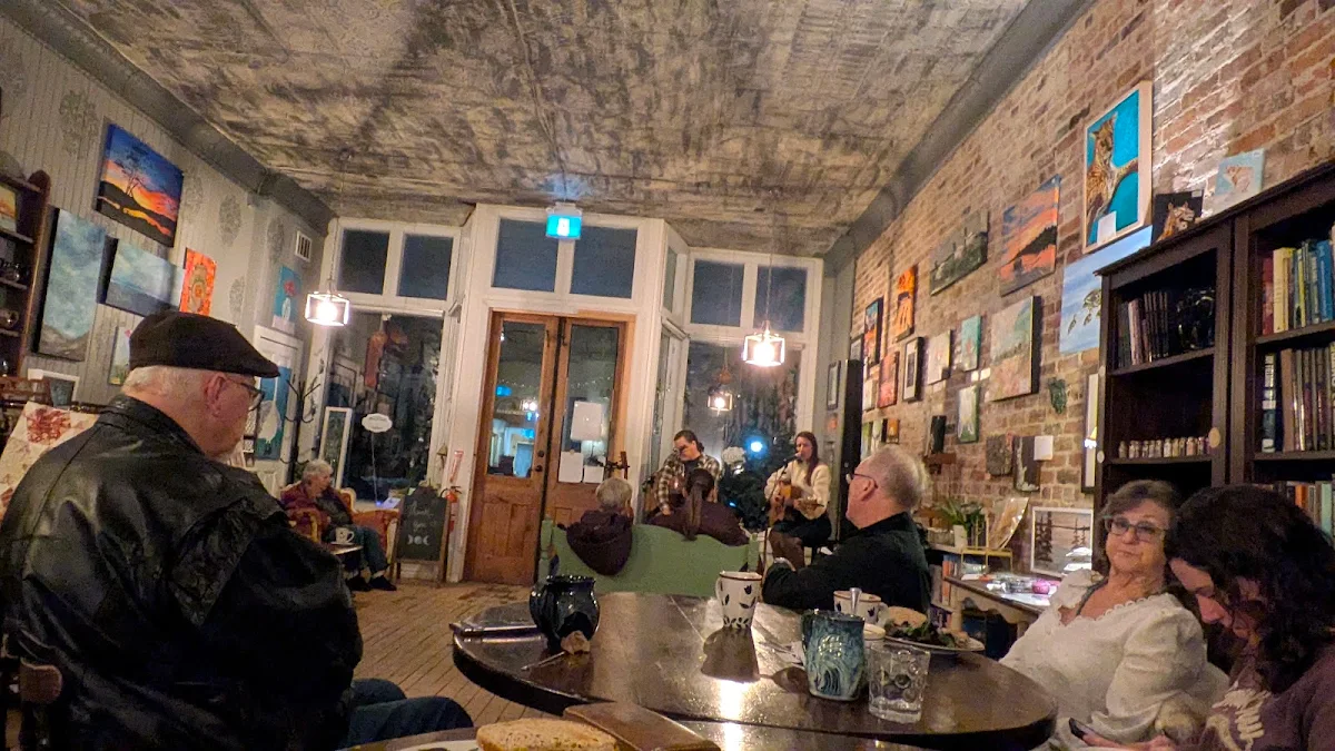 Vibe, Bastard Coffee House