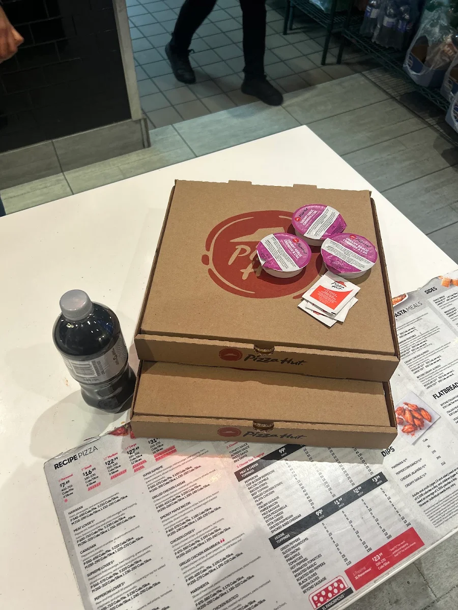 Menu, Pizza Hut