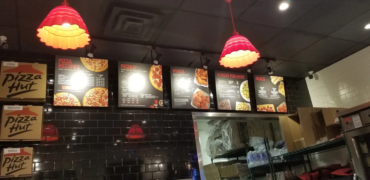 Menu, Pizza Hut