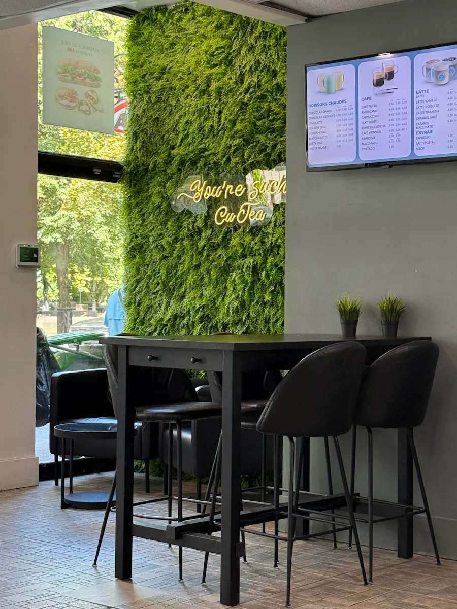 Vibe, Café Caffeino