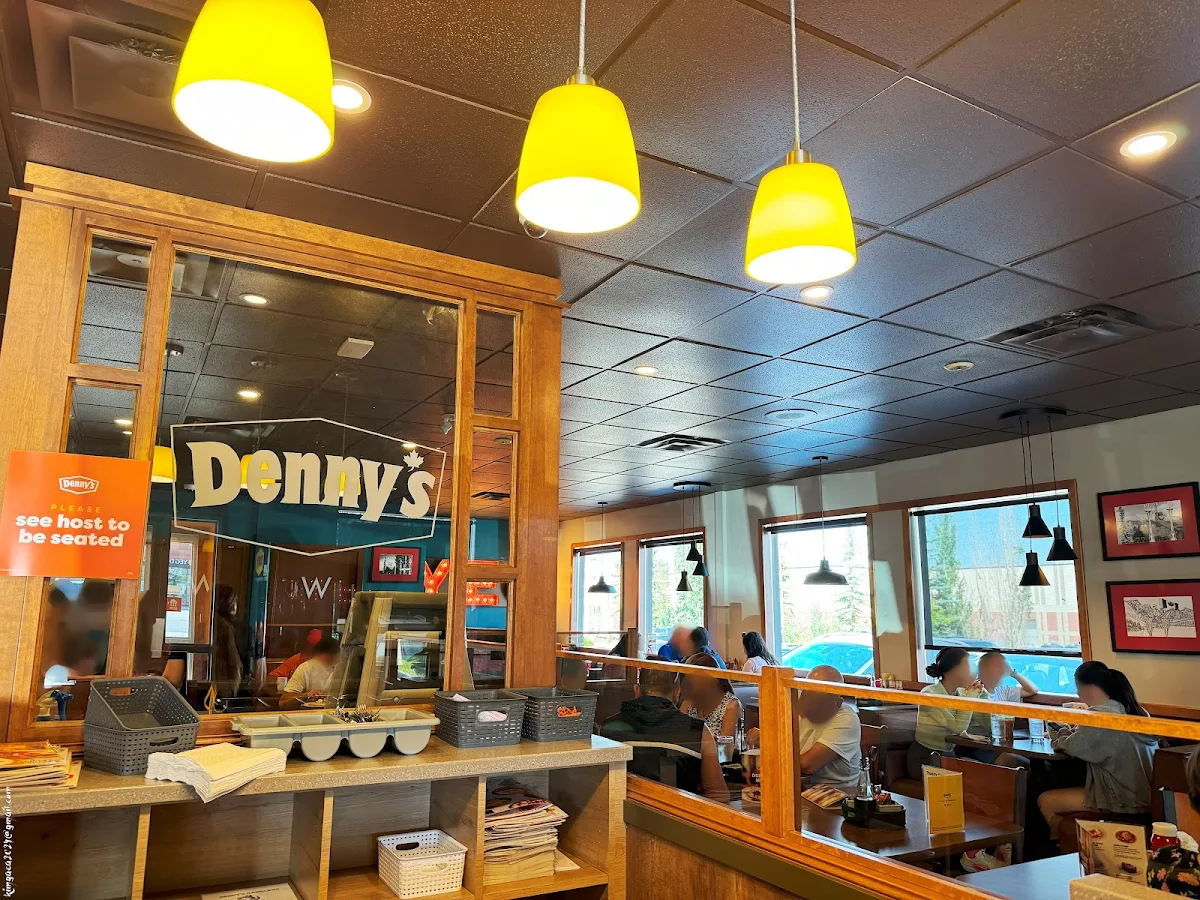 Vibe, Denny's Restaurant Gateway