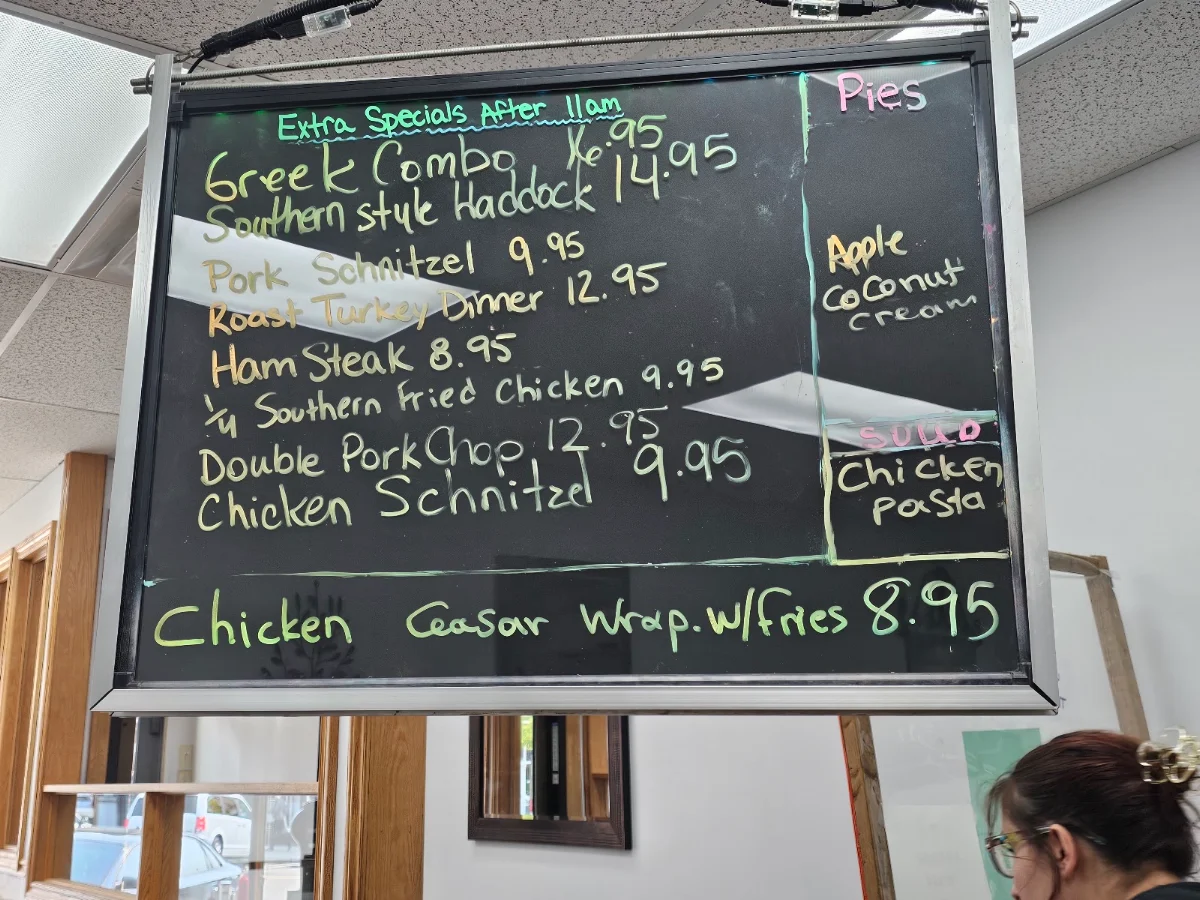 Menu, Queens Café Restaurant