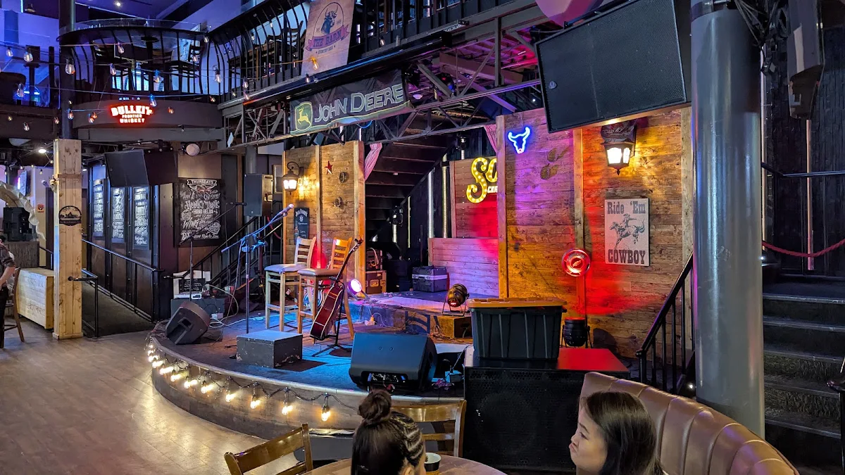 Vibe, The Barn Country Bar