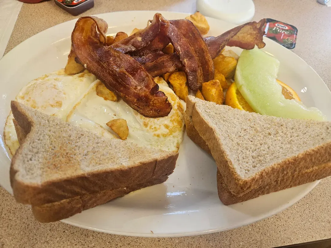 Food & drink, Tom's
