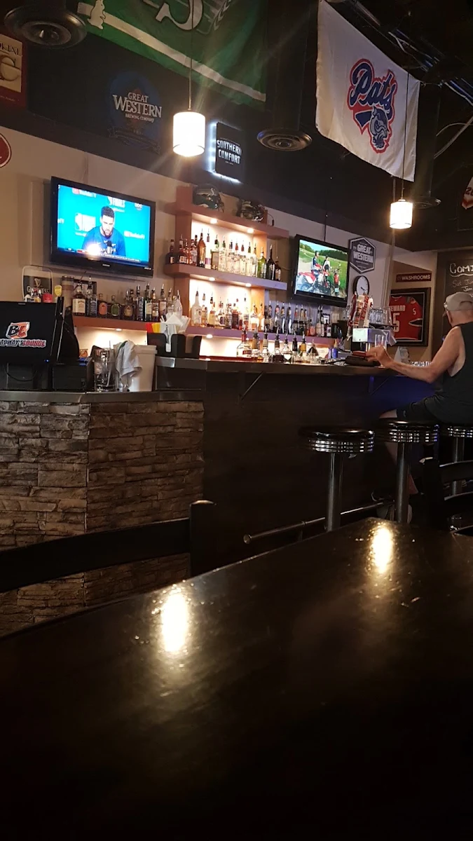 Vibe, Western Pizza