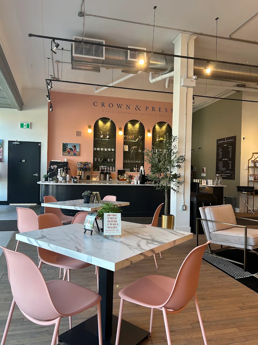 Vibe, The Argyle - Bar & Golf