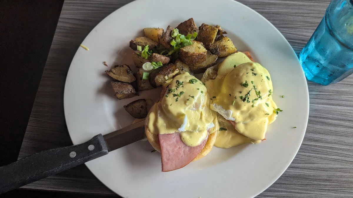 Food & drink, Refinery Grill