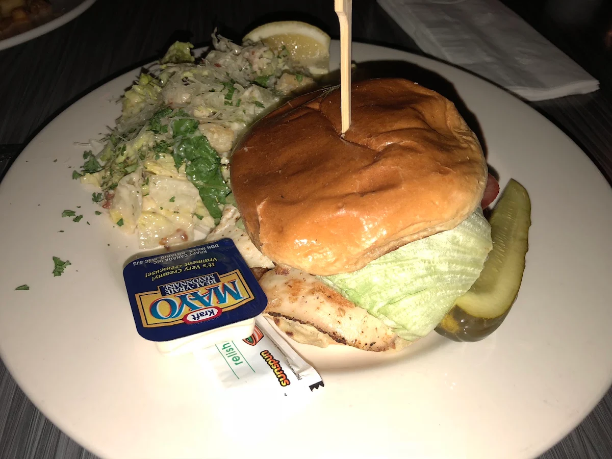 Food & drink, Refinery Grill