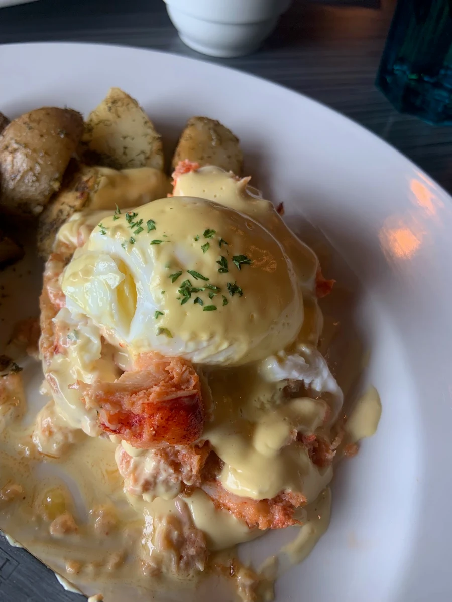 Food & drink, Refinery Grill