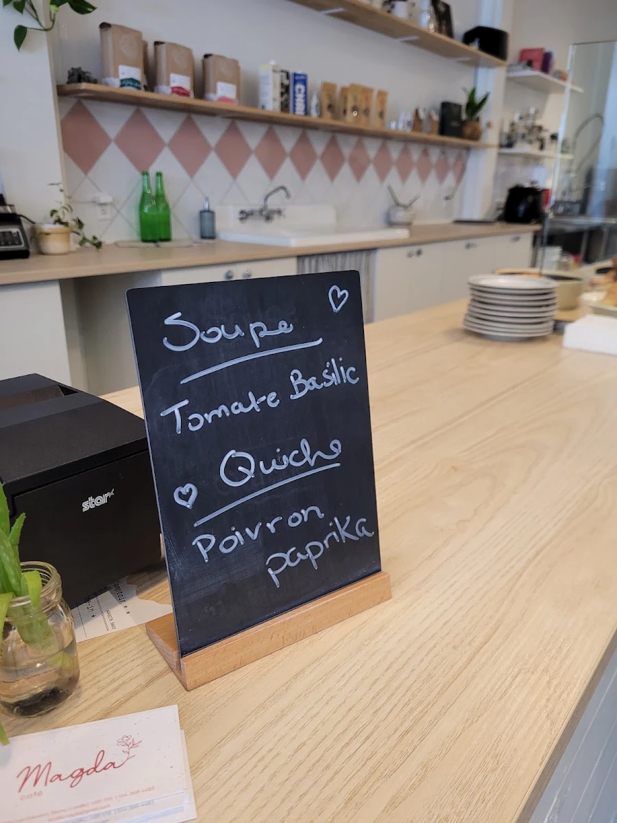 Menu, Le Café Magda