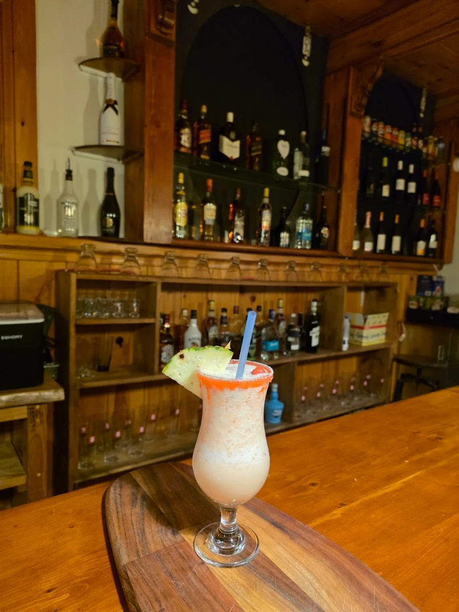 Vibe, Dos Palmeras Restaurant-Bar-Café