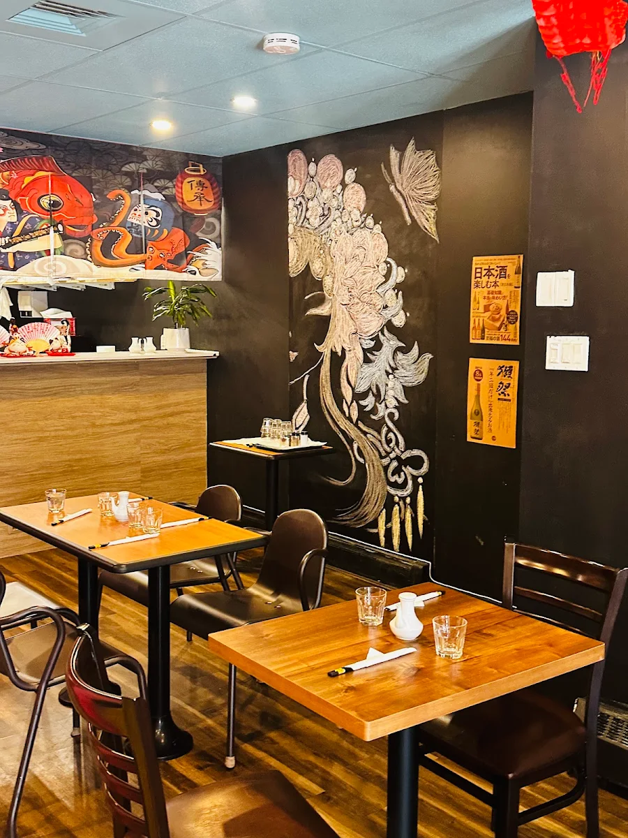 Vibe, Sucré Sushi & Poke ( Sushi+Poké+Bubble Tea)