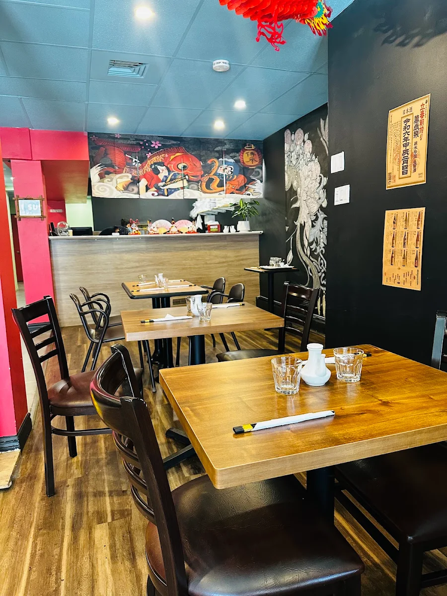 Vibe, Sucré Sushi & Poke ( Sushi+Poké+Bubble Tea)