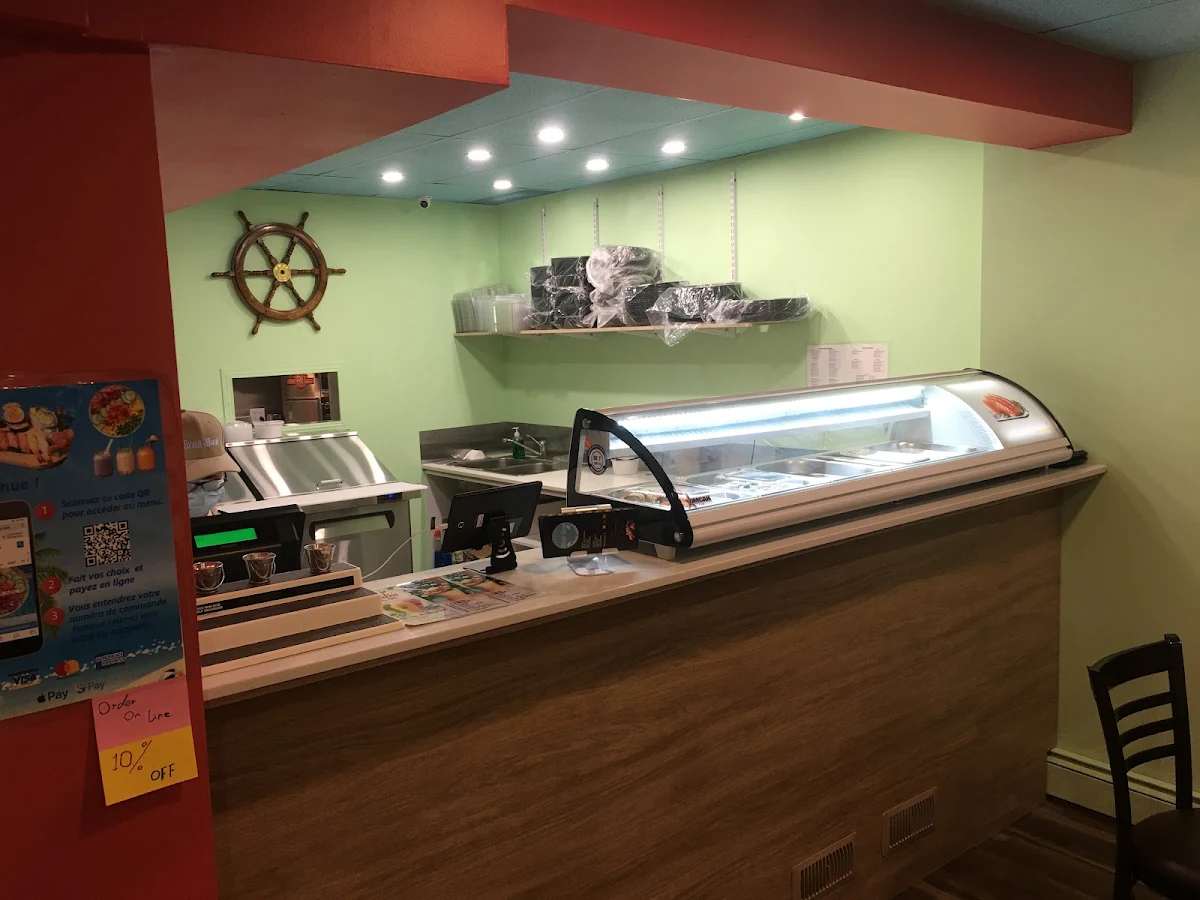 Vibe, Sucré Sushi & Poke ( Sushi+Poké+Bubble Tea)