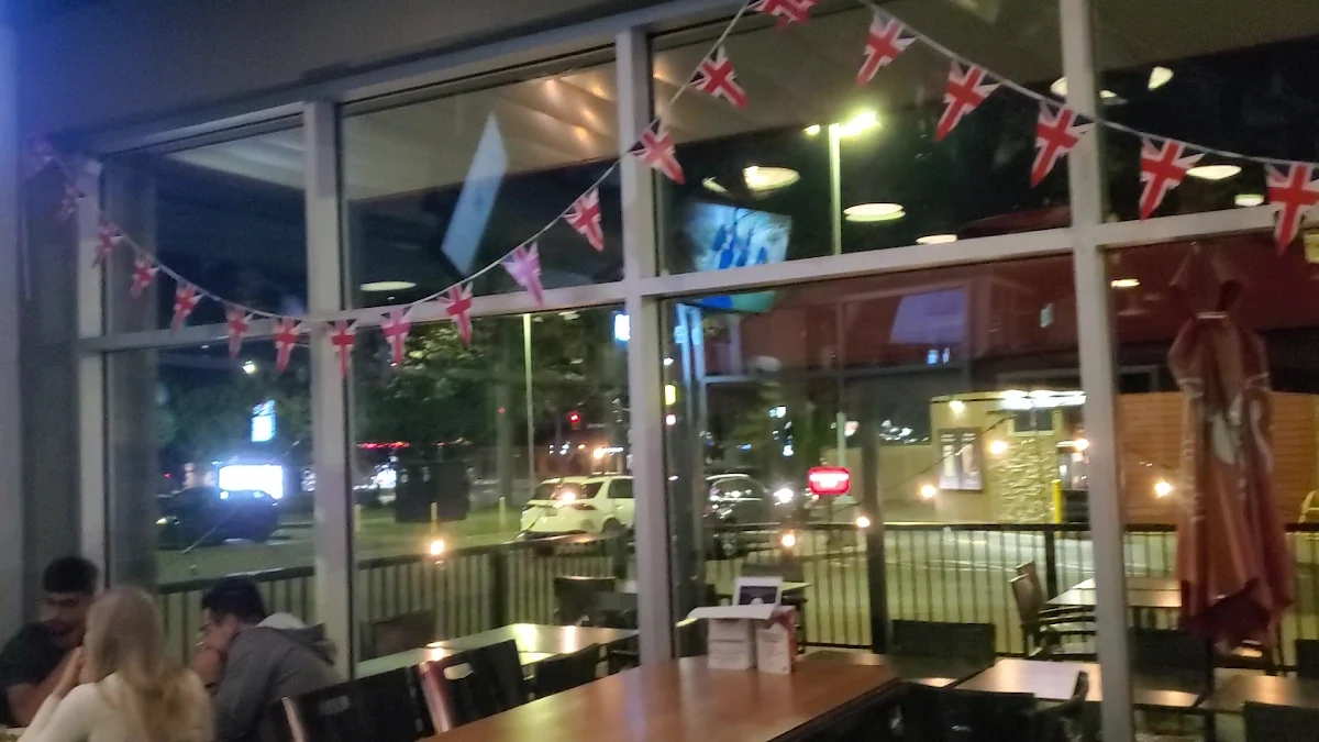 Vibe, Boston Pizza