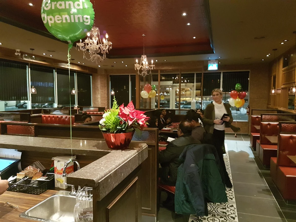 Vibe, Thai Room Scarborough