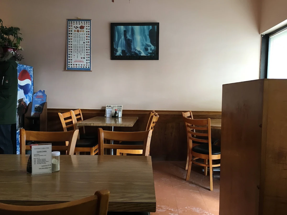 Vibe, Ming's Chinese Restaurant