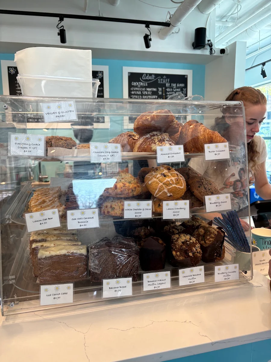 Vibe, Hello Coffee (Liberty Village)