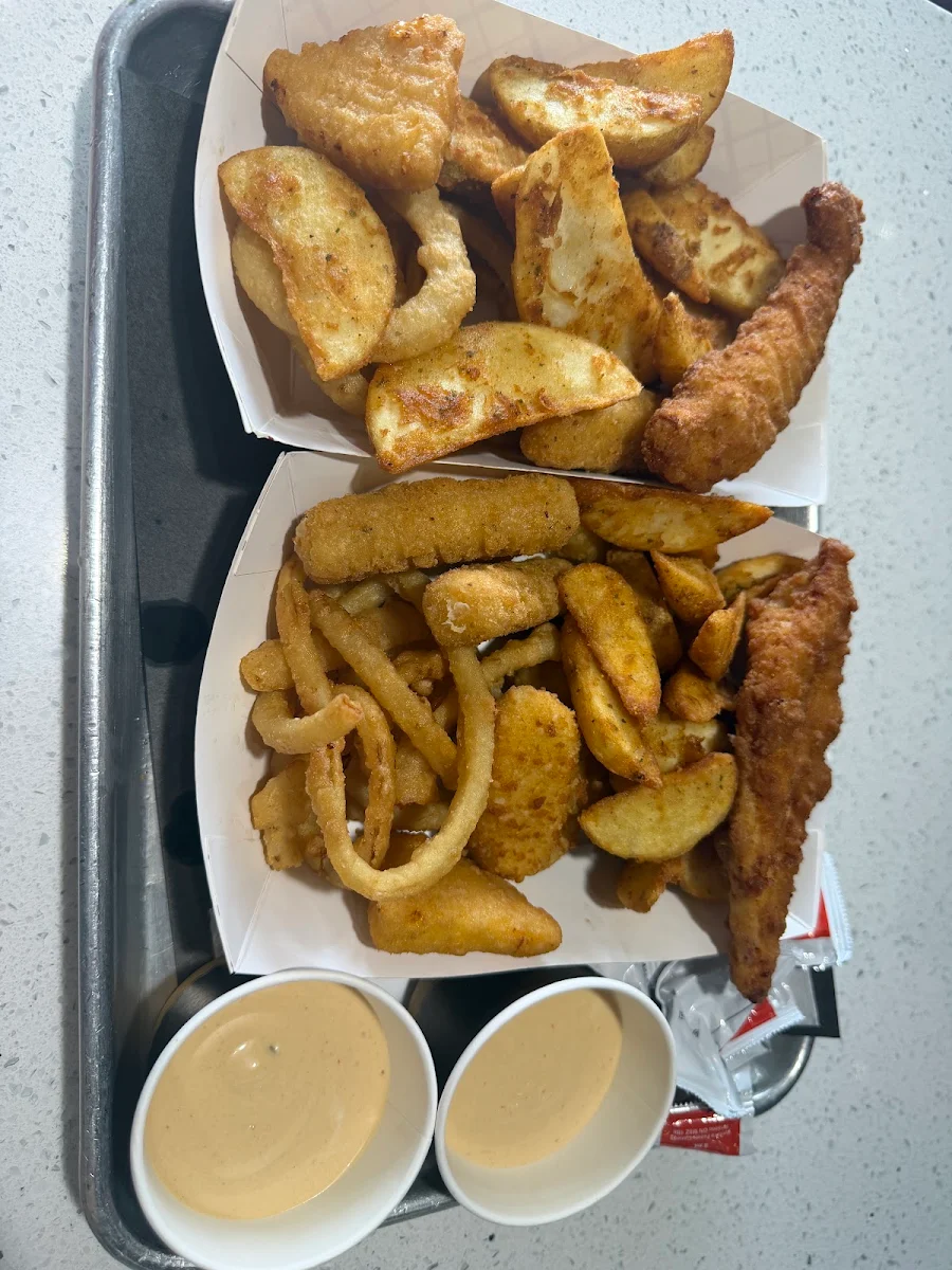 Food & drink, 6ix Burgers®