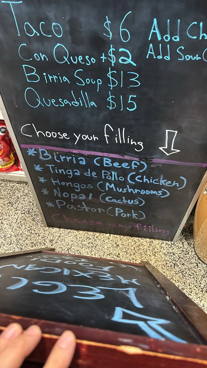 Menu, Los Sapos Tacos