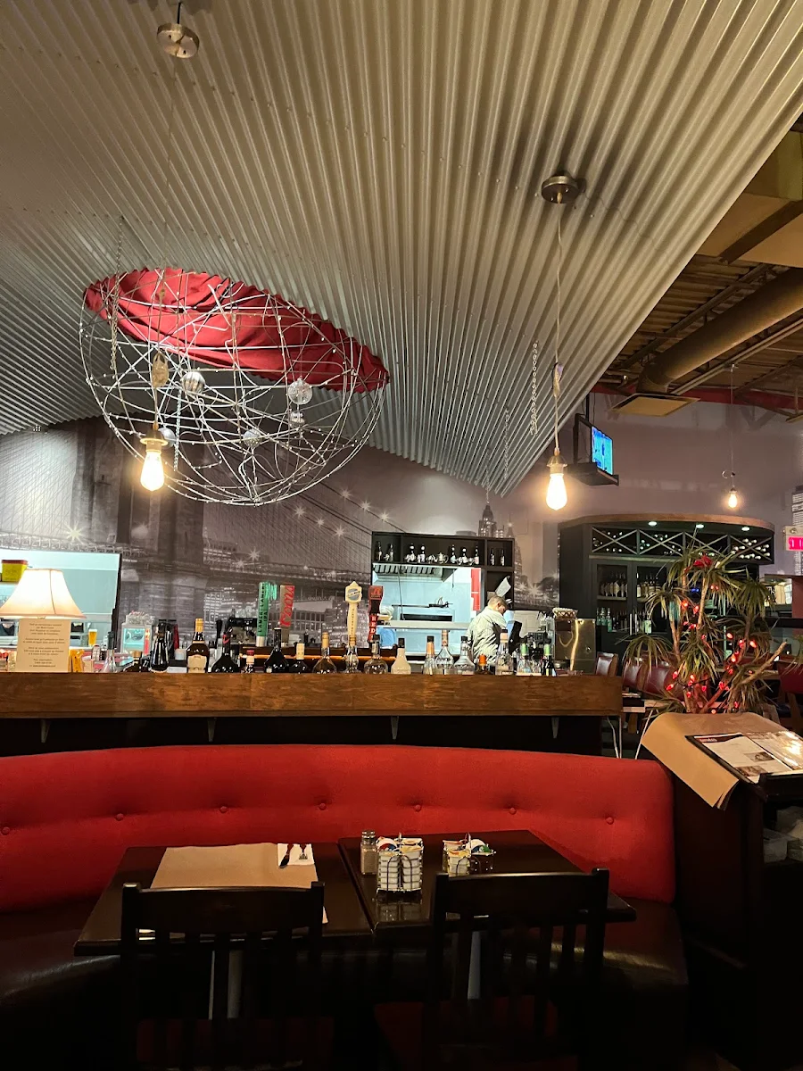 Vibe, Radio Café