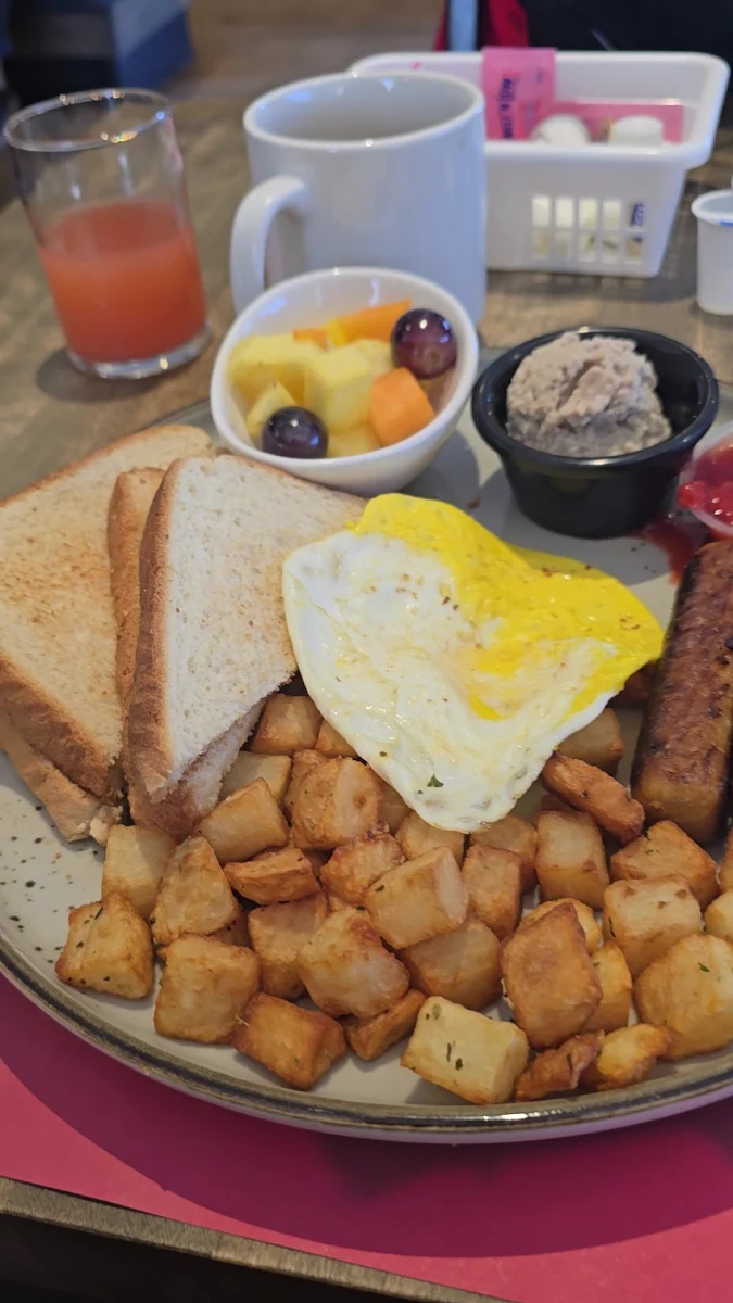 Food & drink, Restaurant Normandin Roberval