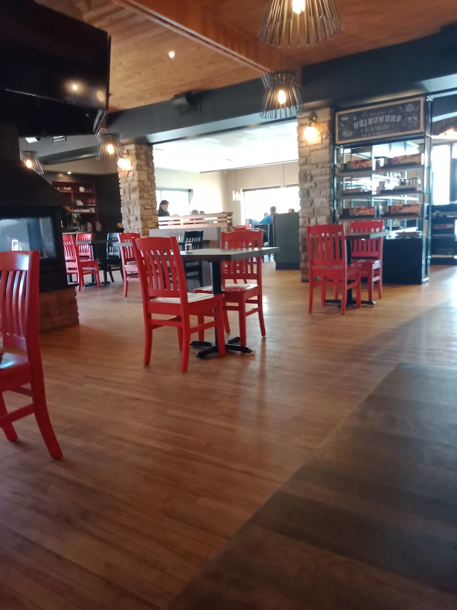 Vibe, Restaurant Normandin Roberval