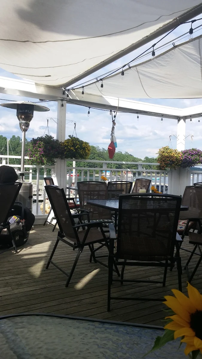 Vibe, Rebecca's Restaurant