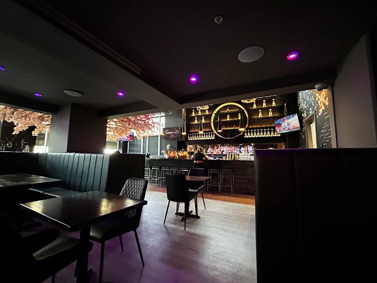 Vibe, XO Bistro + Bar Downtown