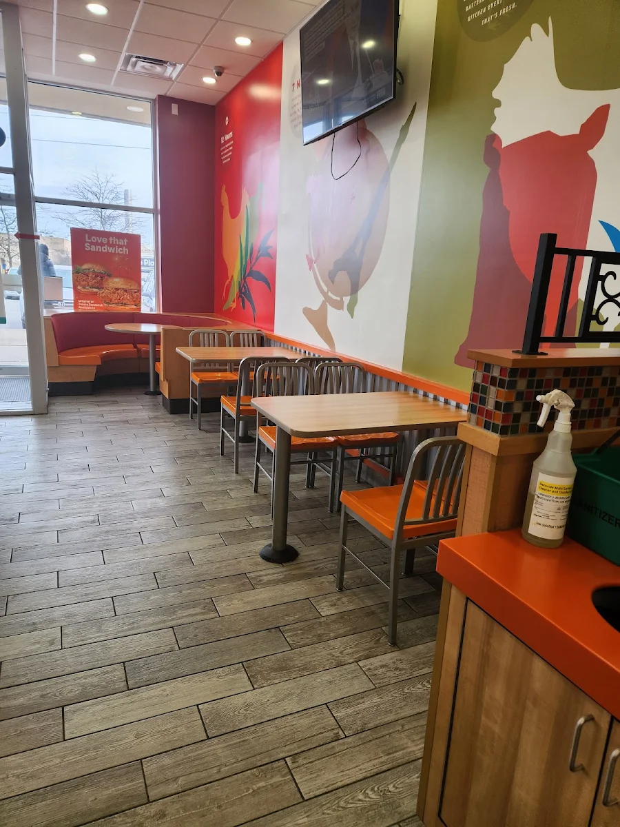 Vibe, Popeyes Louisiana Kitchen